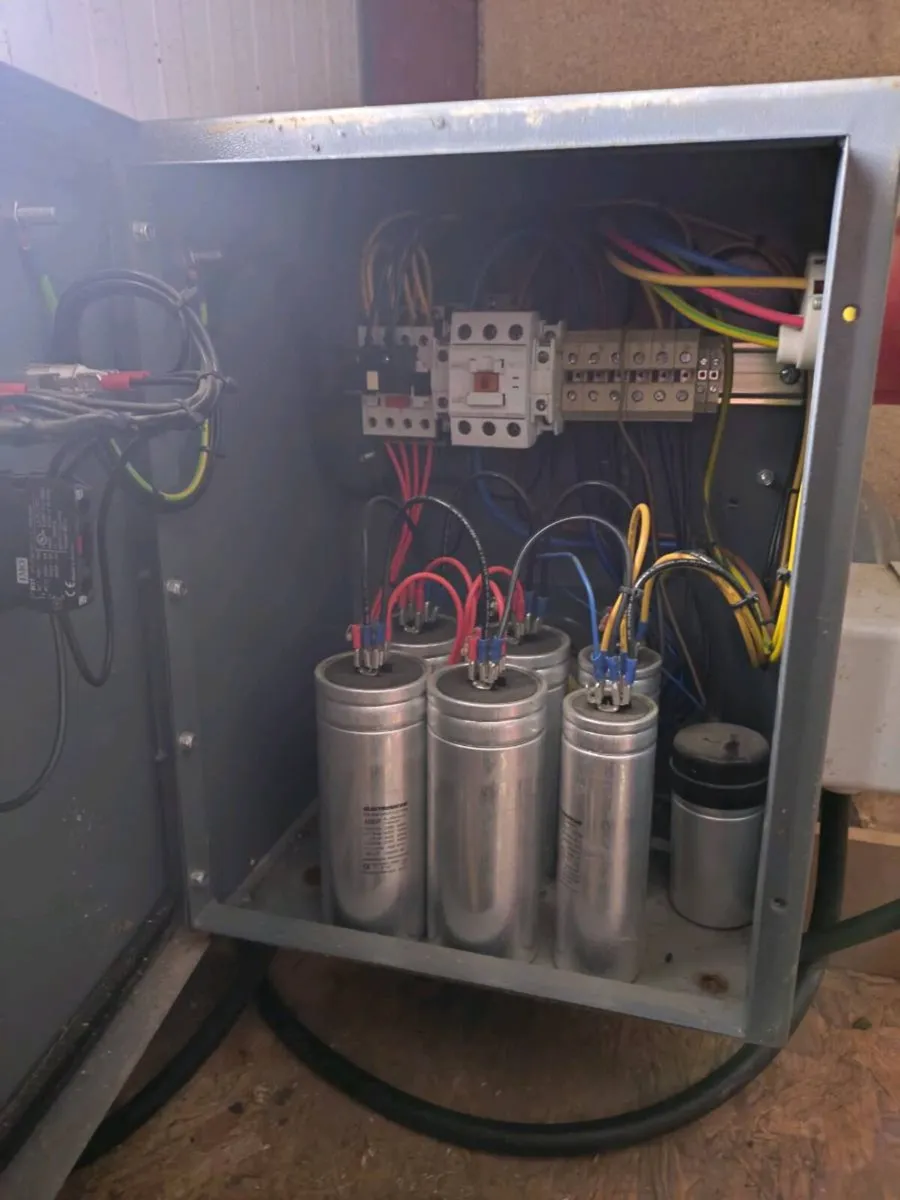 Hulcol three phase converter - Image 2