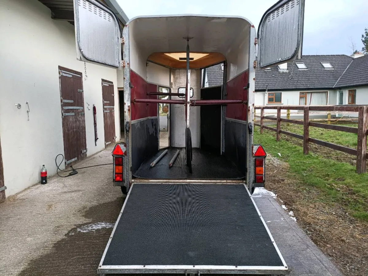 Horse box - Image 4