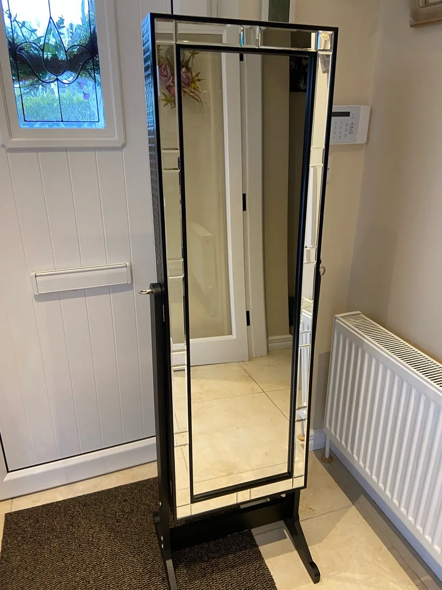 Mirror Jewelry Cabinet - Image 2