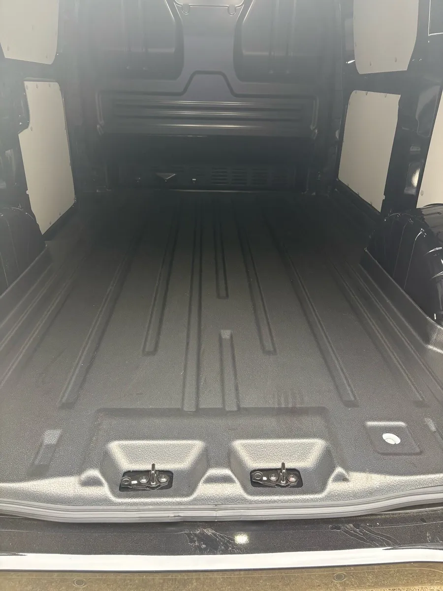 Ford transit custom floor liner - Image 1