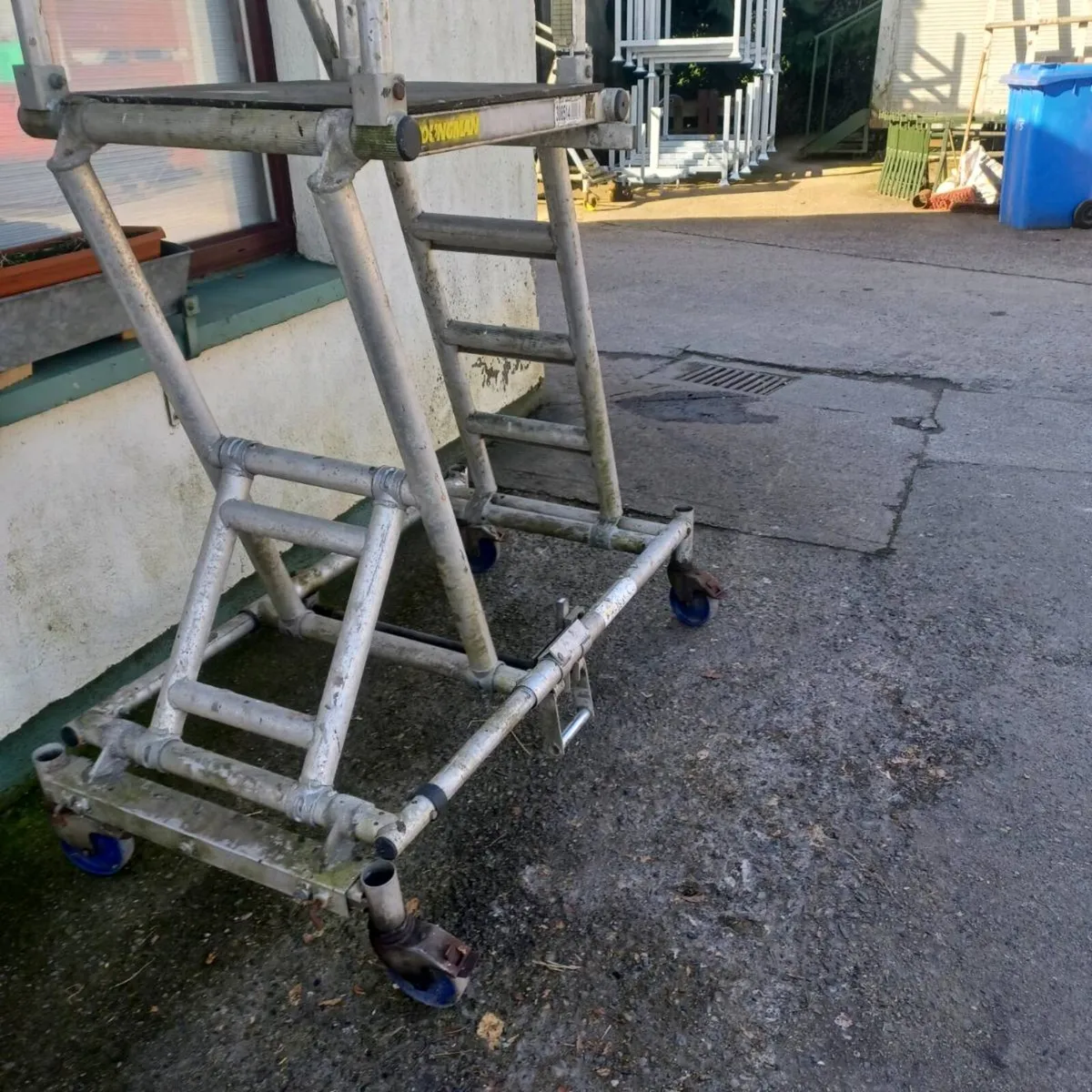 Aluminium platform. - Image 1