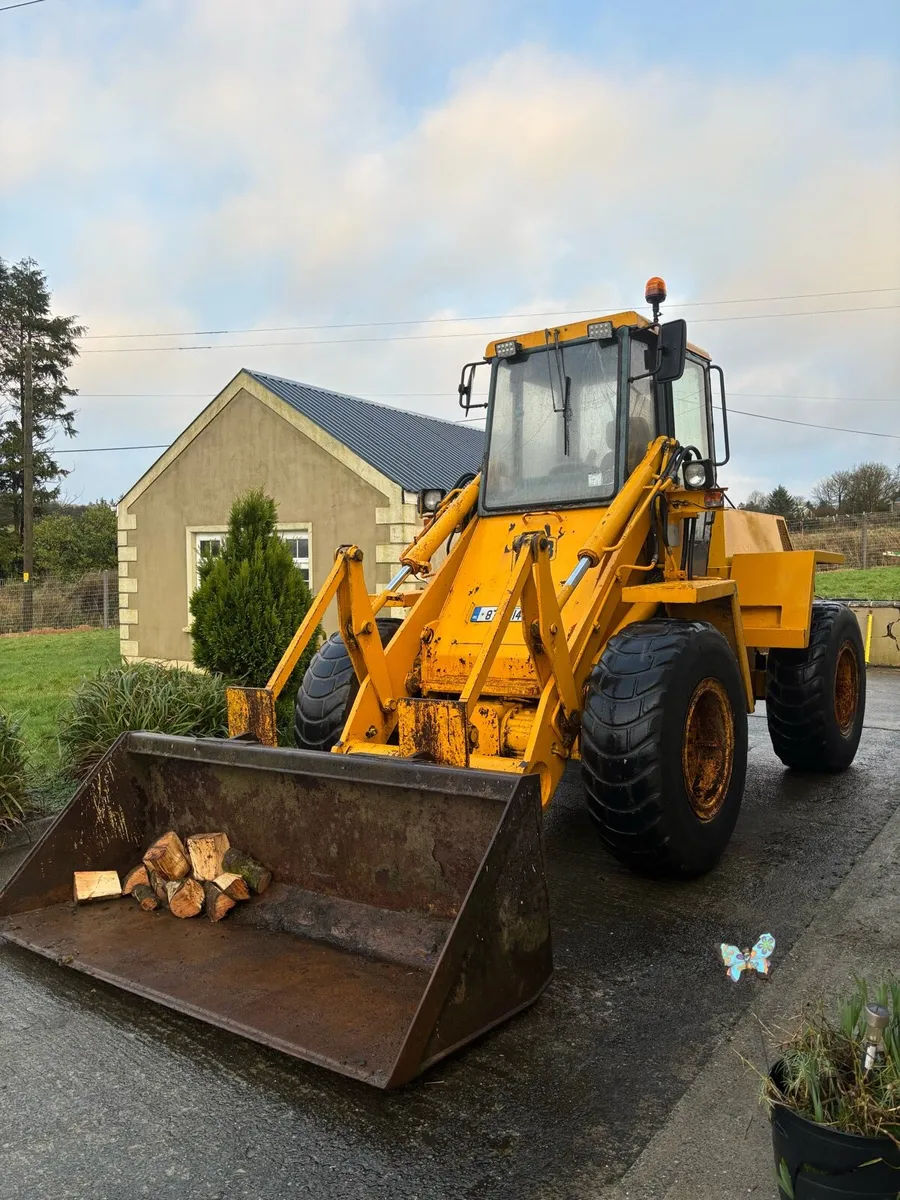 Jcb 420 - Image 1