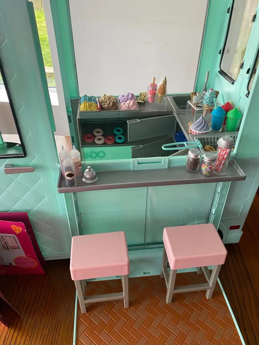 Our Generation Ice Cream Truck - Image 2