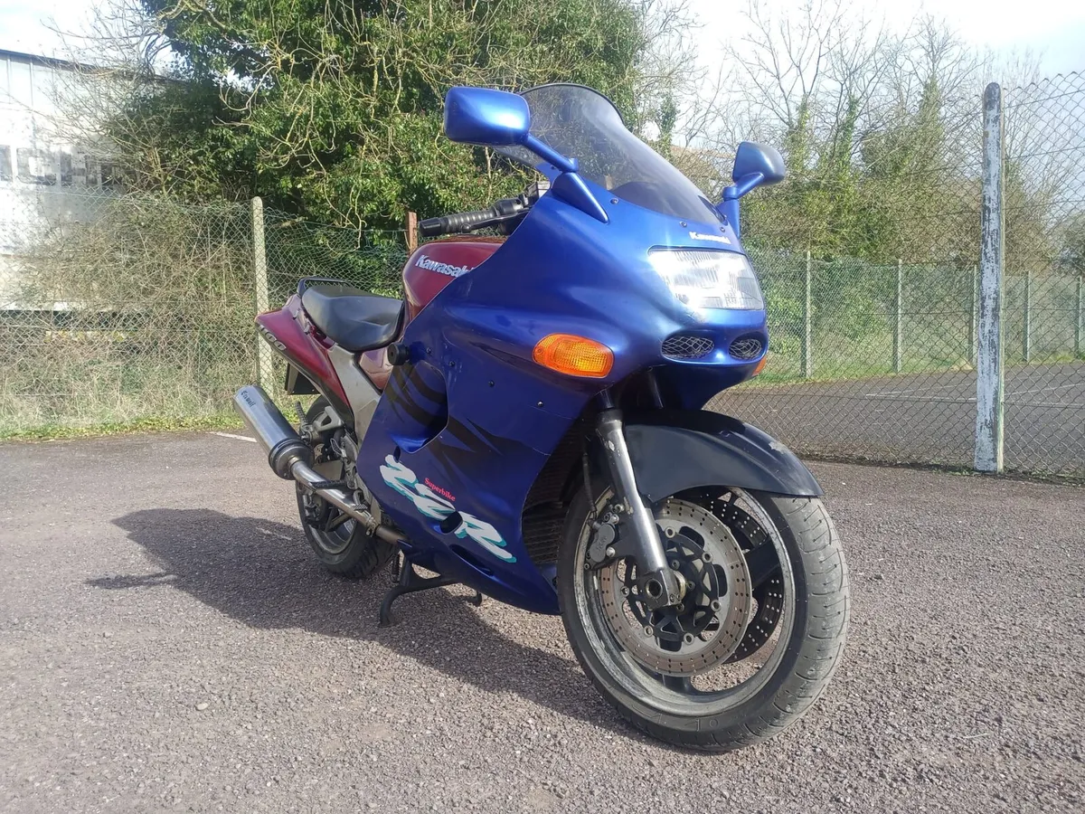 Kawasaki ZZR1100 - Image 2