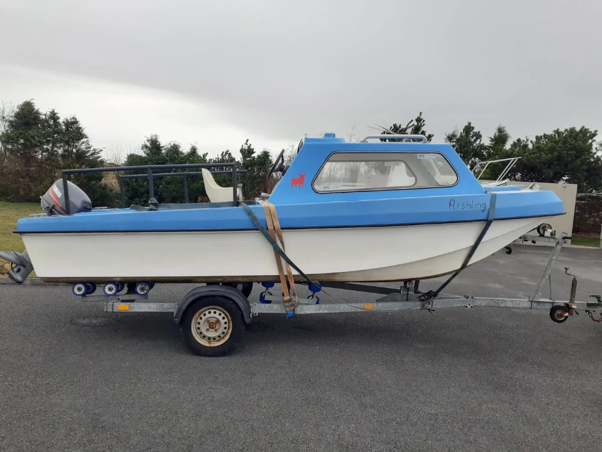 17 foot Dory boat - Image 1