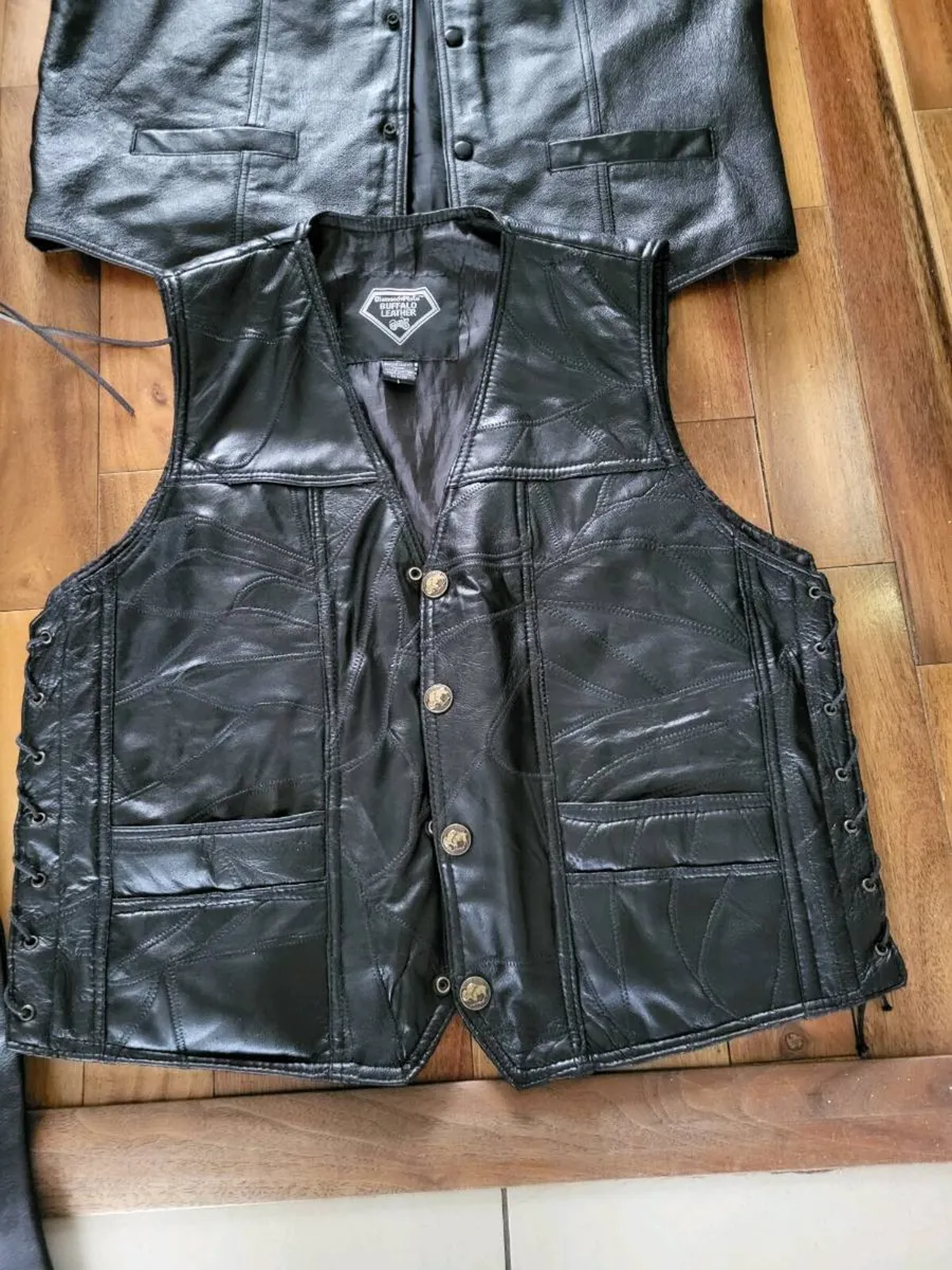 Motorbike lather jacket and pants - Image 2