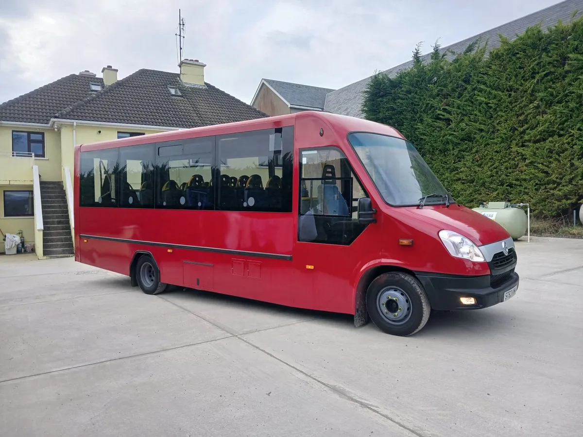 132 iveco 32 seater - Image 4