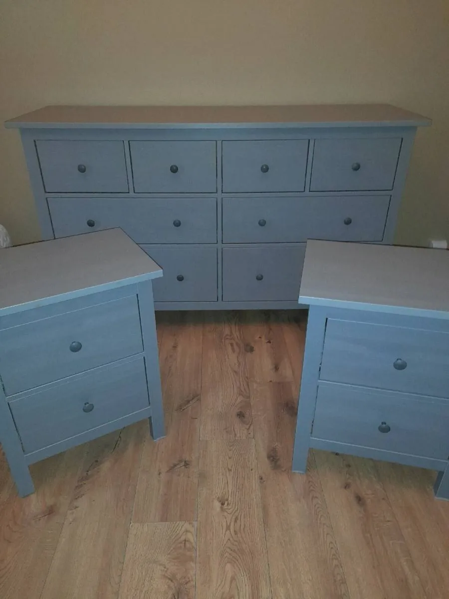 Bedroom units - Image 1