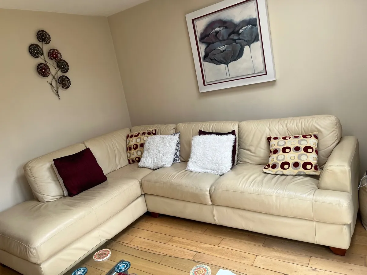 Cream leather couch - Image 2