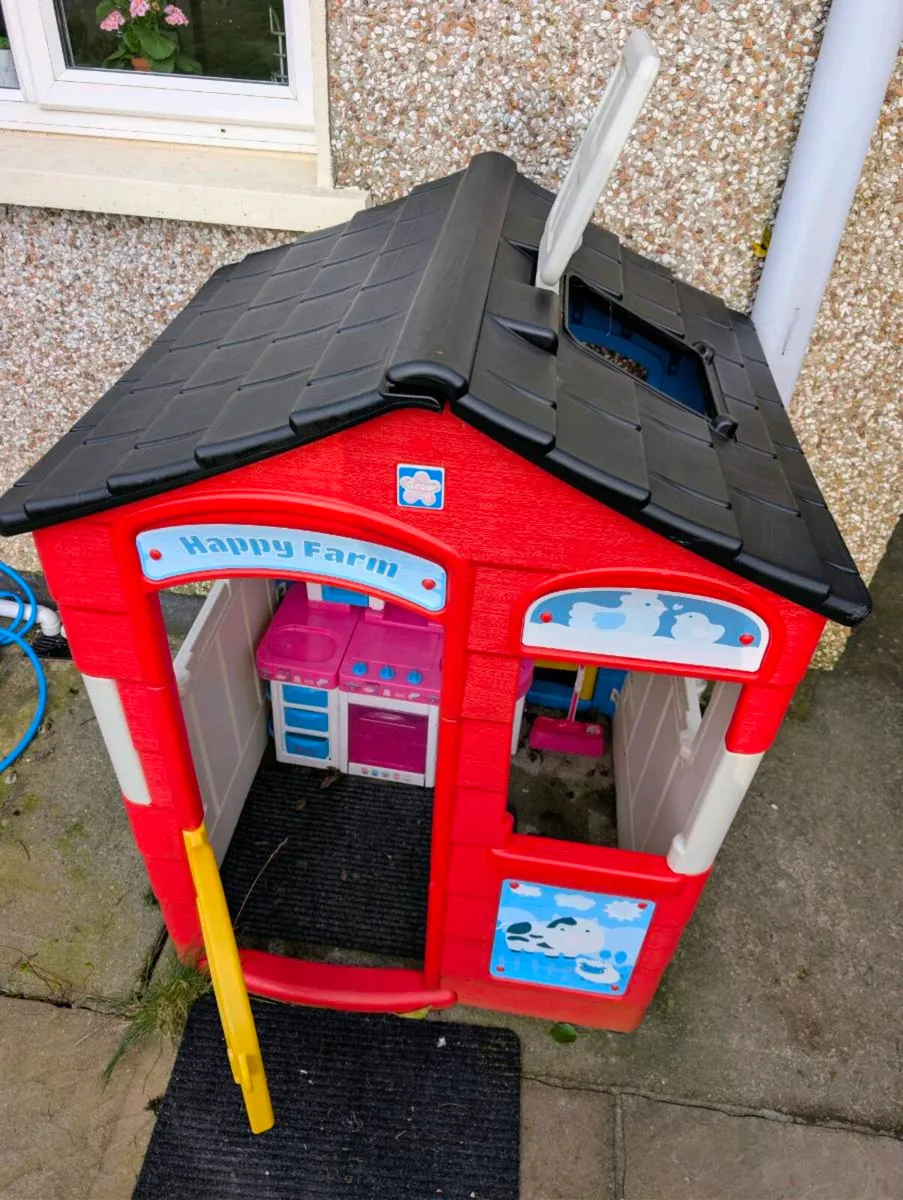 Happy Farm Kids Playhouse - Image 4