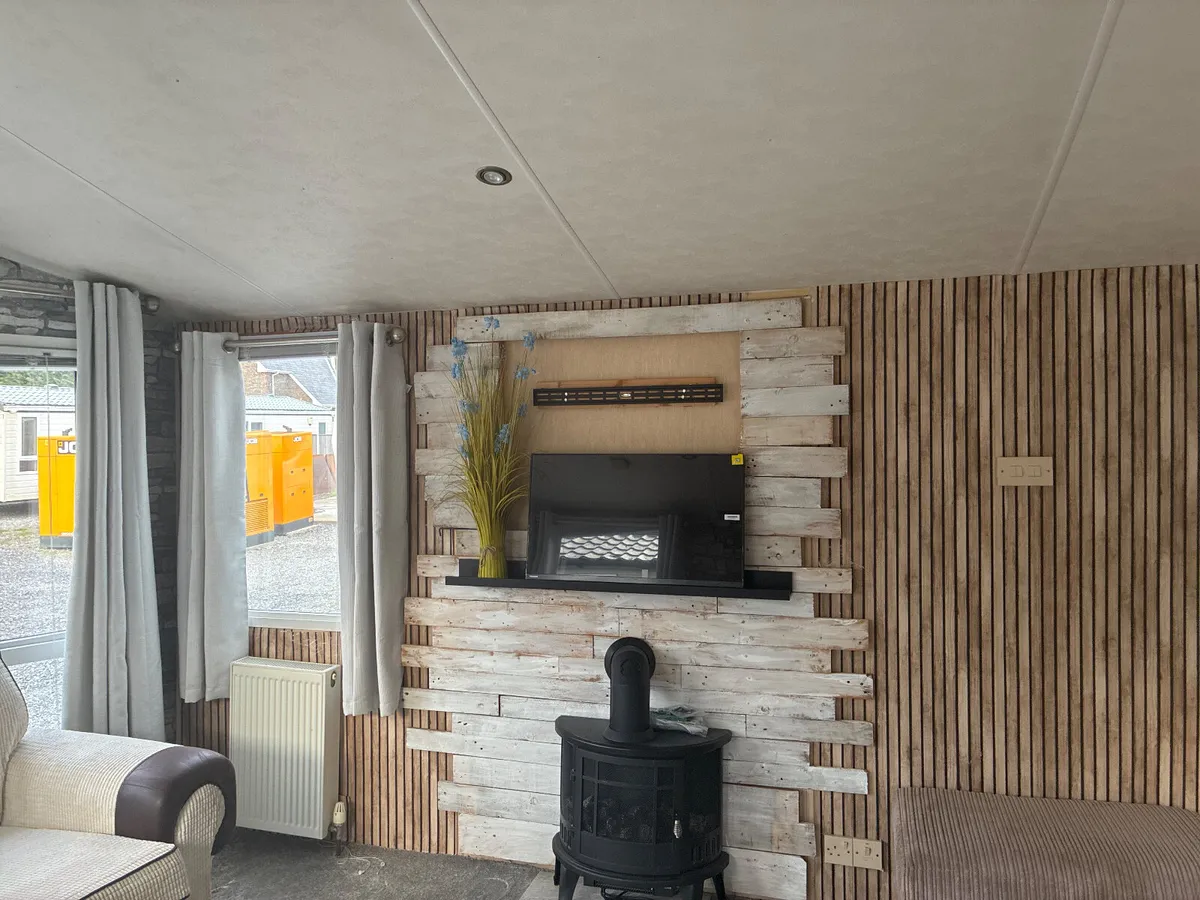 AFFORDABLE 2 BED WINTER PACK - Image 3