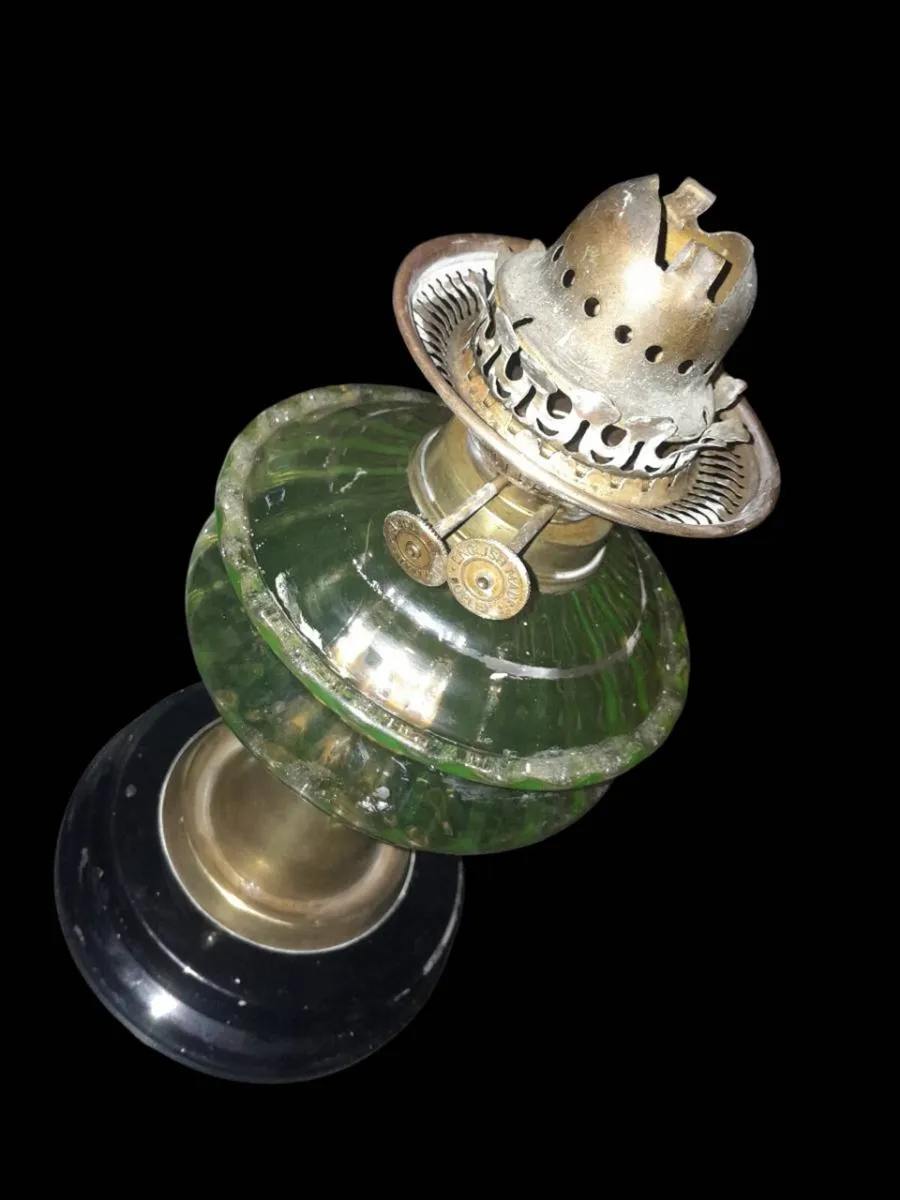 Large Uranium glass oil lamp - Image 3