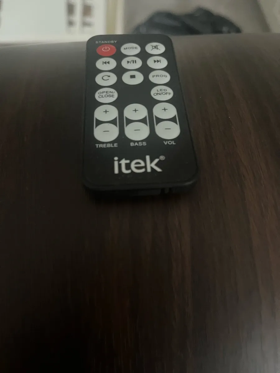 Radio and Bluetooth Jukebox. Free - Image 3