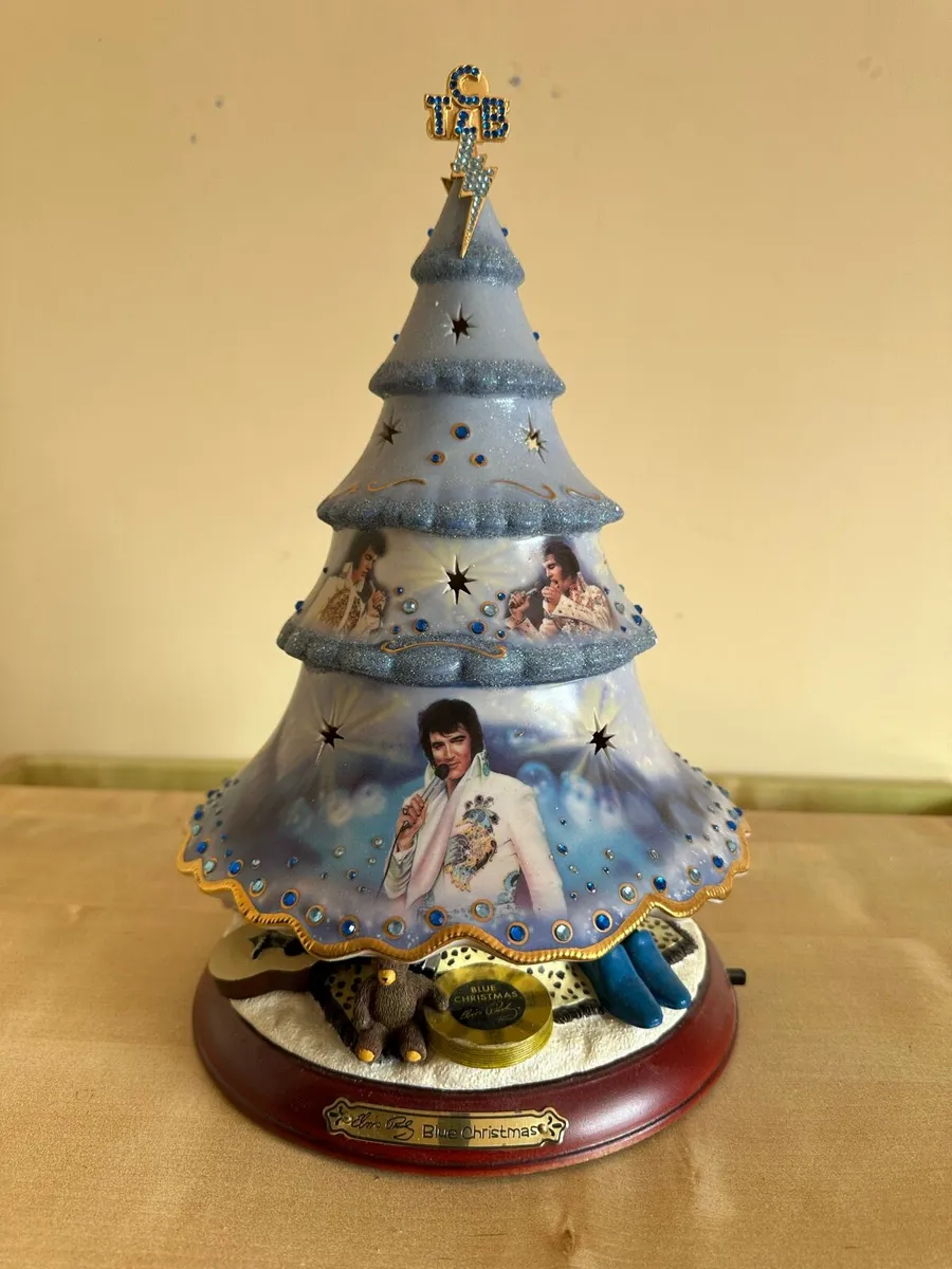 Two Elvis Presley ceramic Christmas Trees + Lamp - Image 1