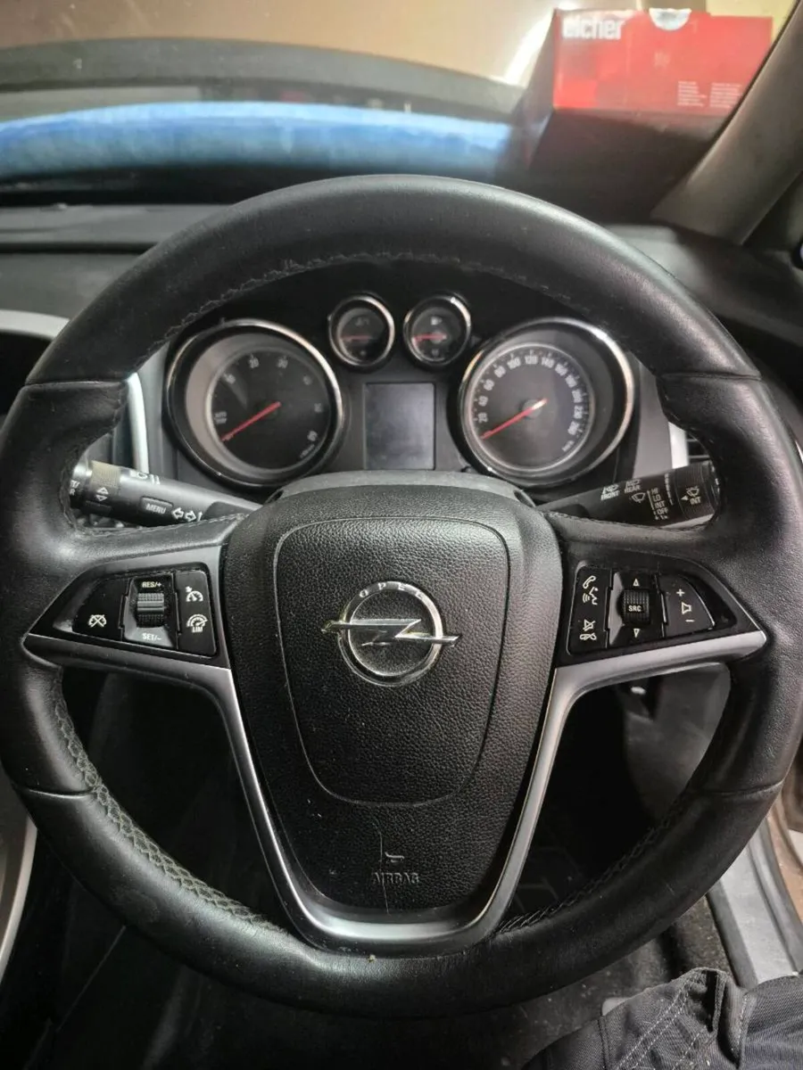 2015 Opel Astra Breaking - Image 3