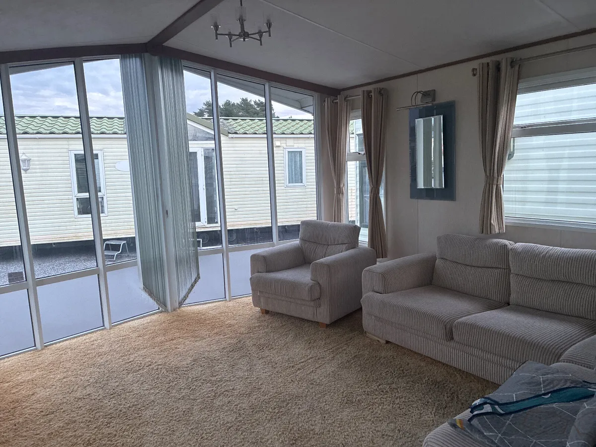 THIS ABI MILANO HAS ITALIAN STYLE - Image 3