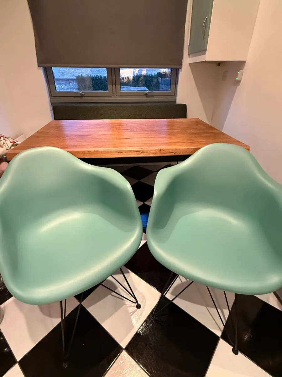 Green plastic and black metal chair set of 2 - Image 1