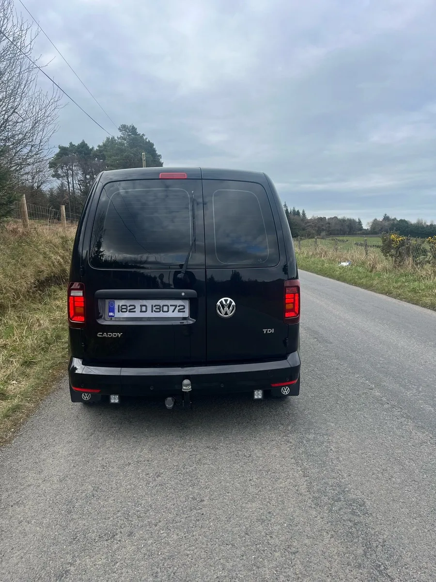 2018 Volkswagen Caddy Highline - Image 3