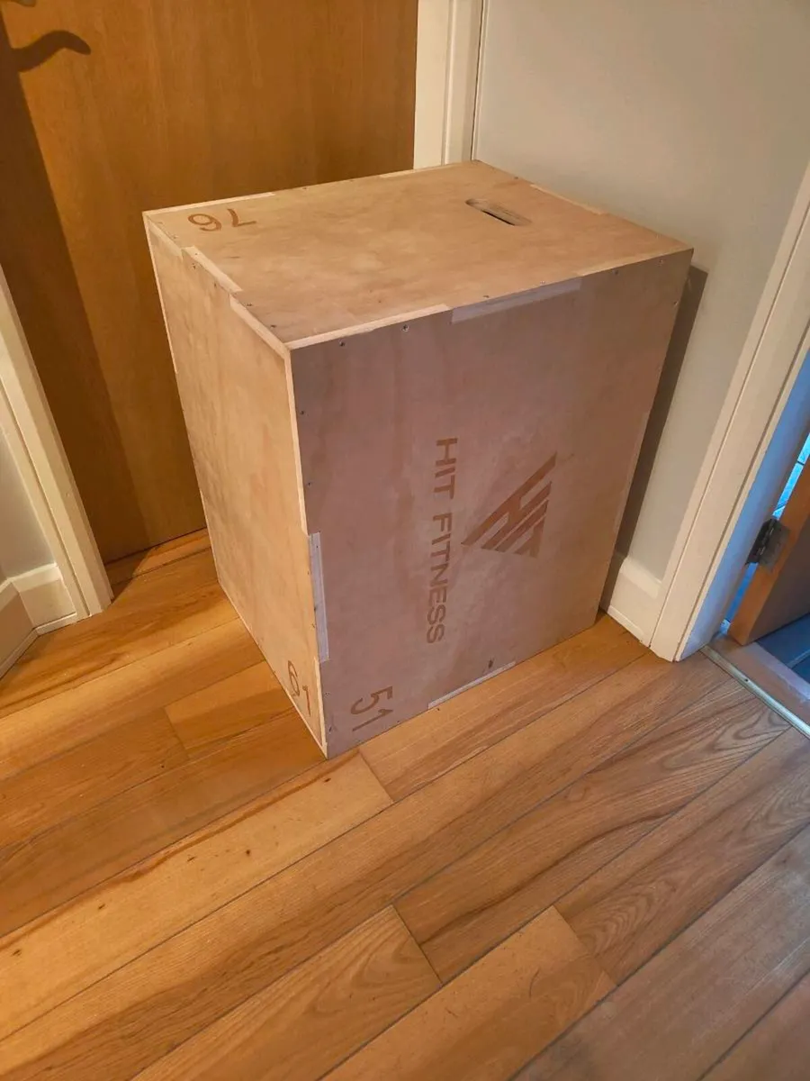Plyometric exercise box - Image 1