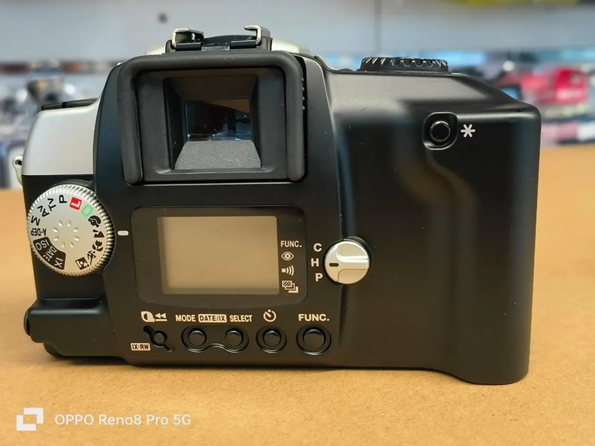 Canon Eos Ix7 Aps Slr (film Camera) Slr Body Only No Batteries - Image 4