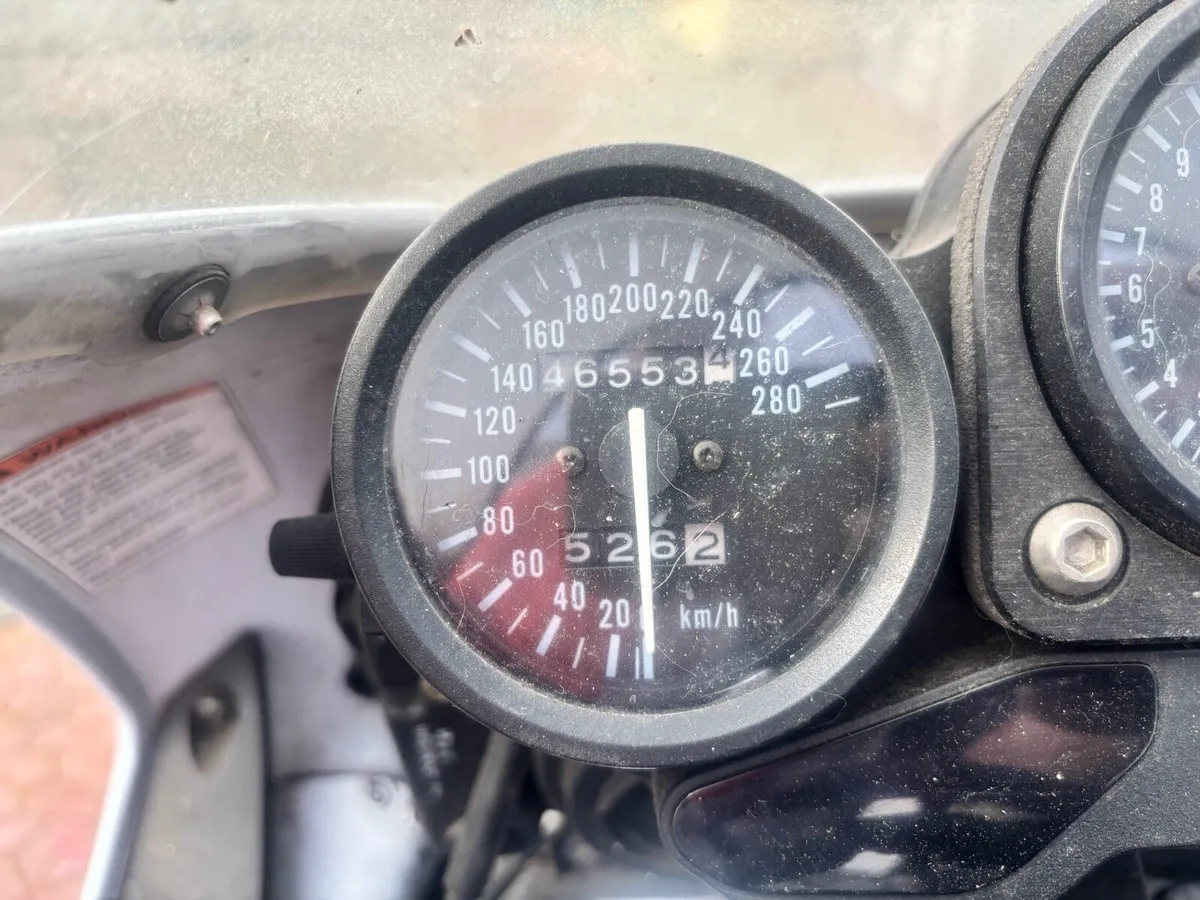 Suzuki gsxr750(W) - Image 2