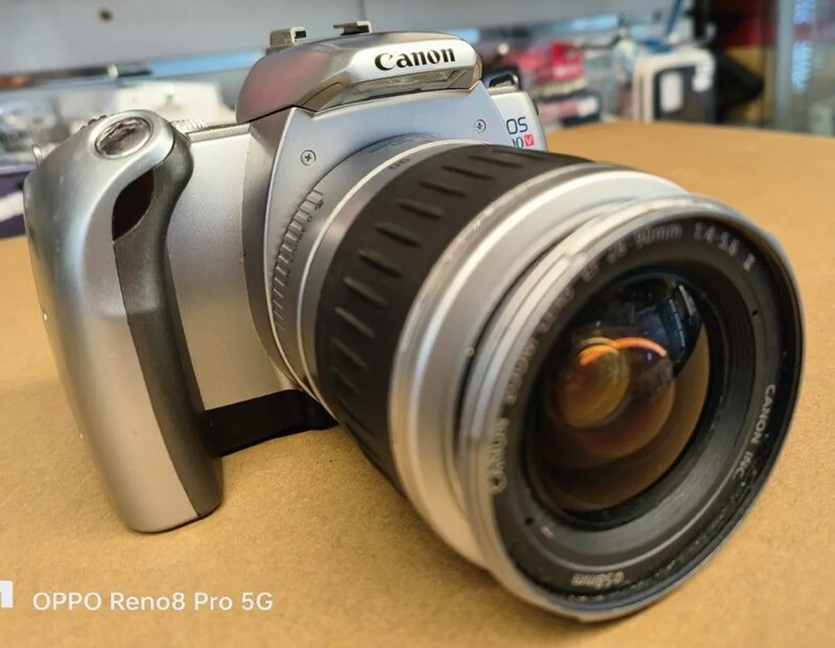 Canon EOS 300 V Film Camera (No Batteries) - Image 2