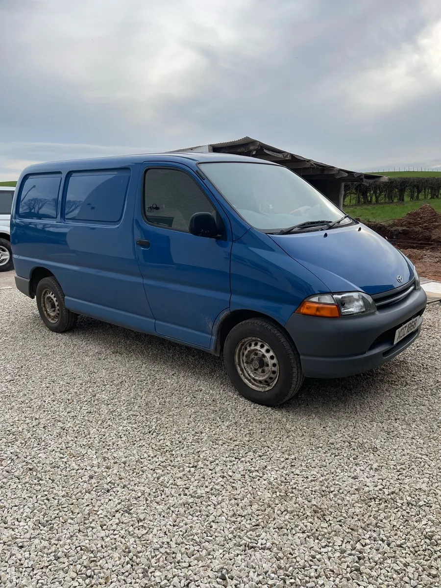 1997 toyota hiace van 2.4d 80k miles - Image 3