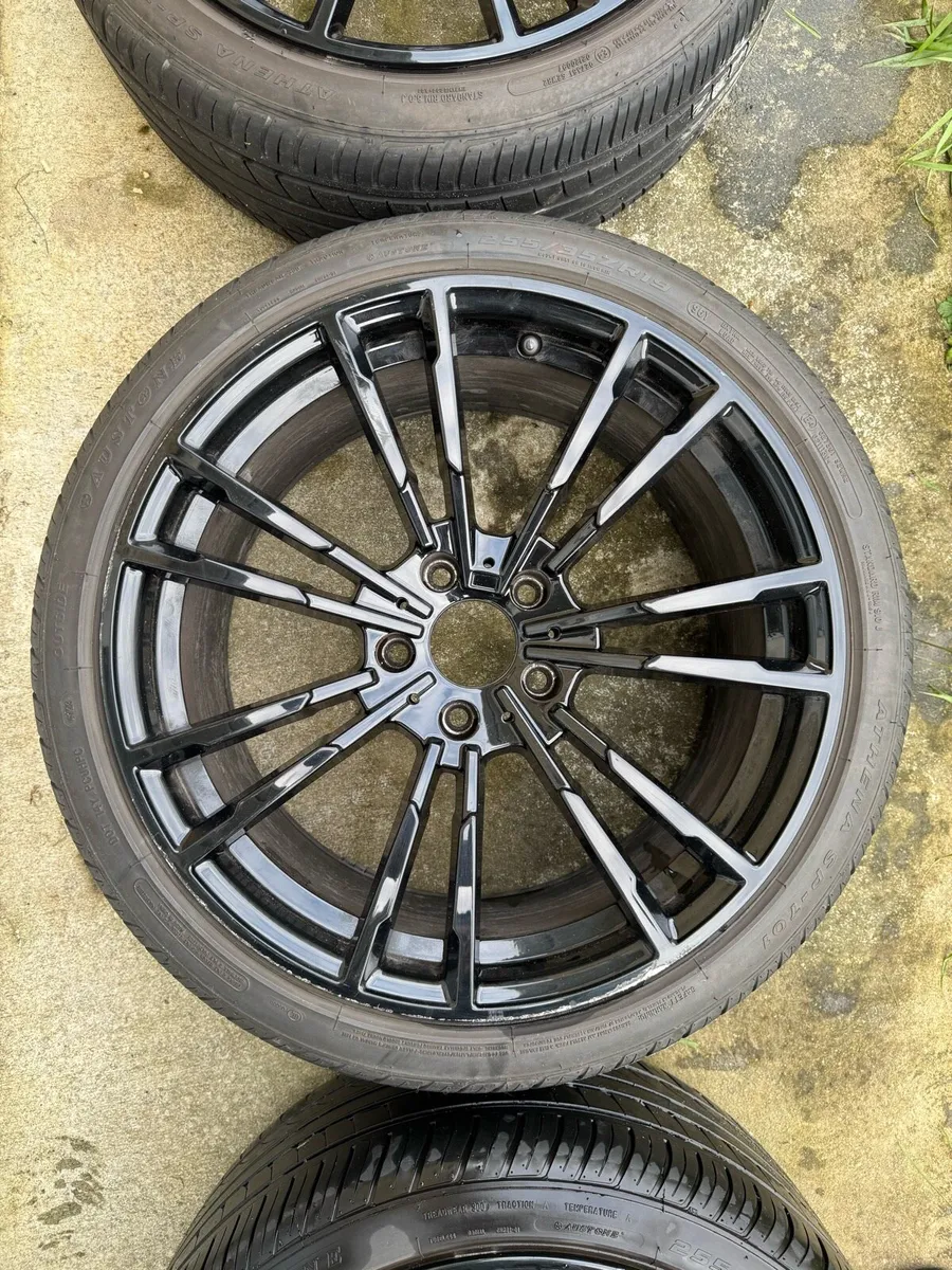BMW F90 M5 Style 19 inch alloys with good tyres - Image 3