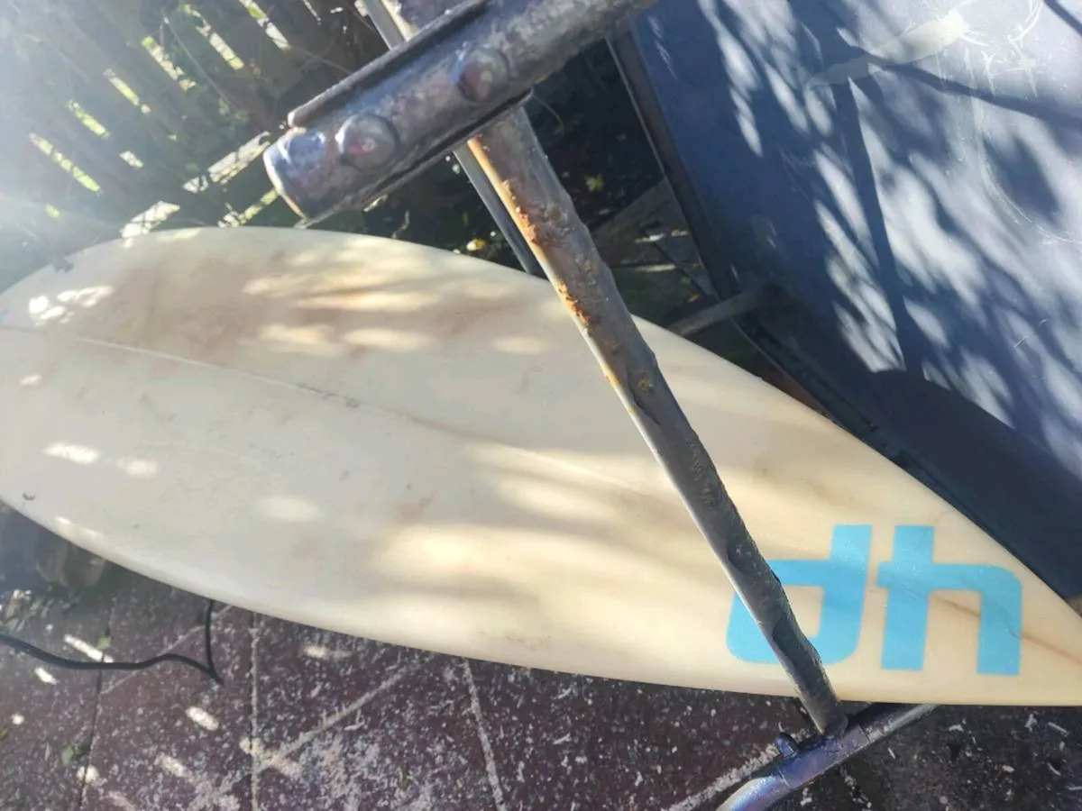 Surfboard by E.Tom - Image 3