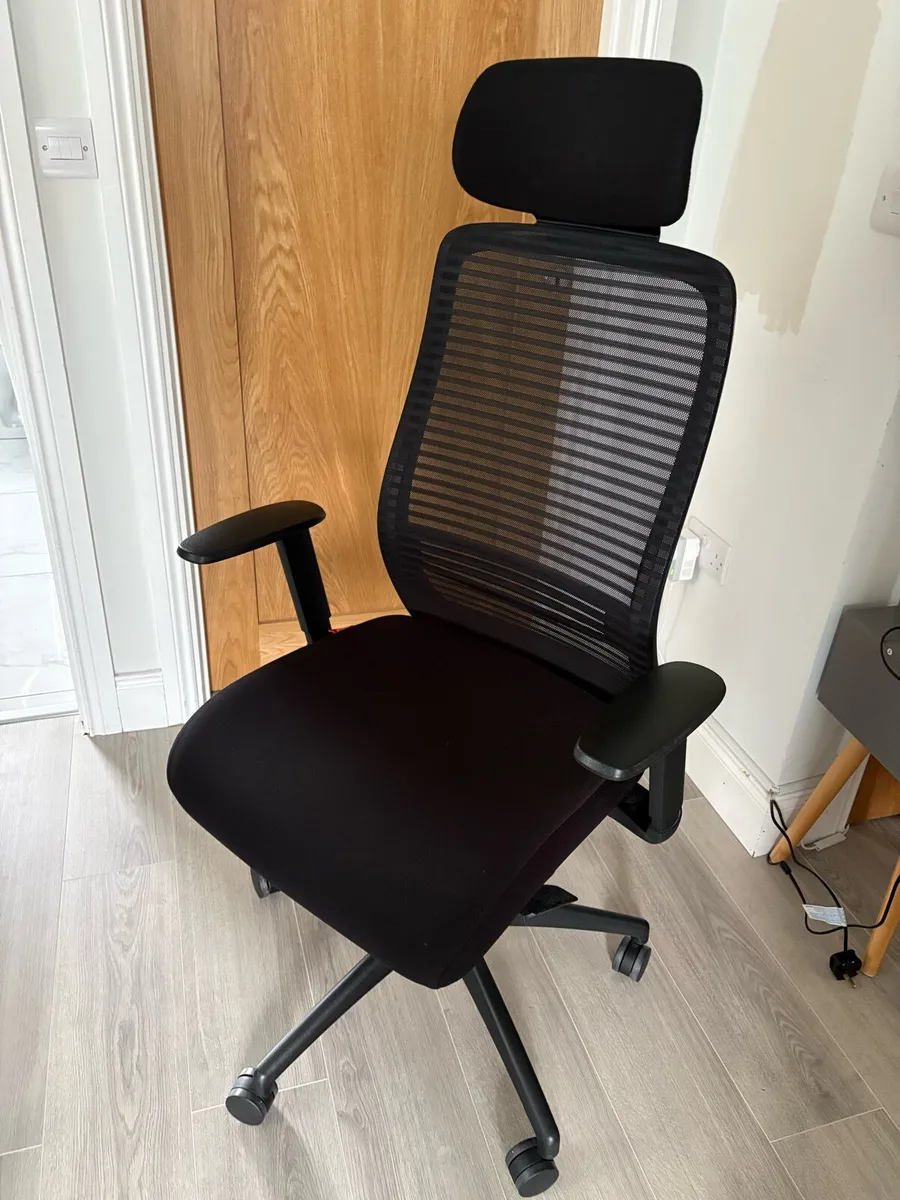 NV Ergonomic Office Chair - Image 1