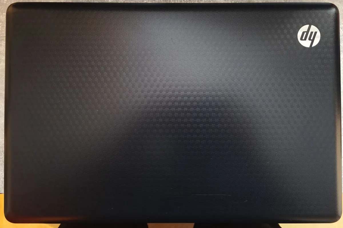 Black HP 15,6" i3 Laptop - Image 2