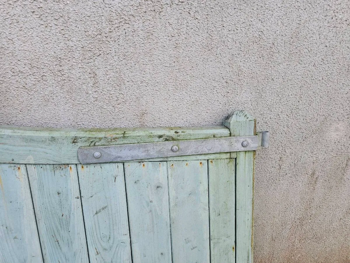 Wooden gates - Image 2