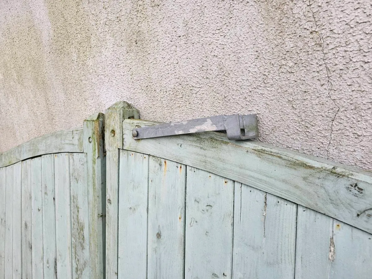 Wooden gates - Image 3