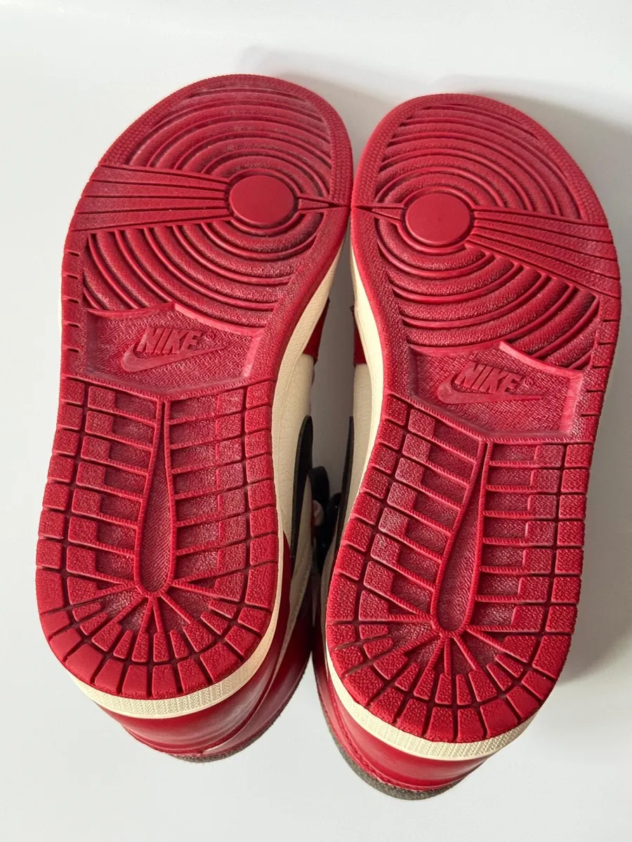 Air Jordan high lost and found - Image 4