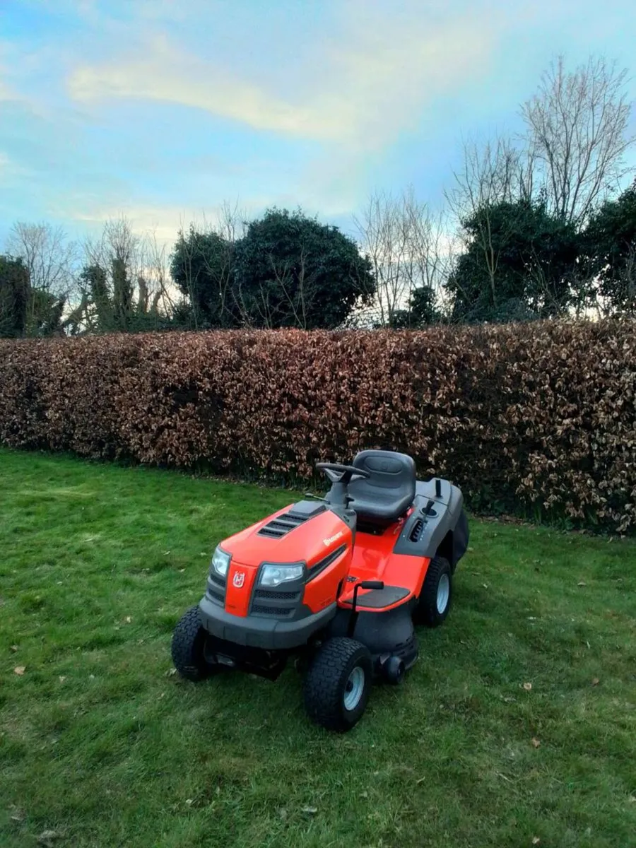 Husqvrarna ride on TC 138 - Image 1