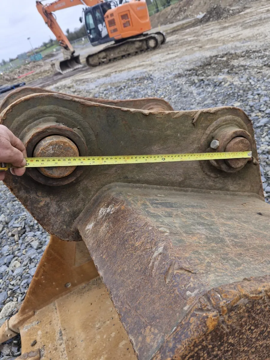 Geith digging bucket - Image 4