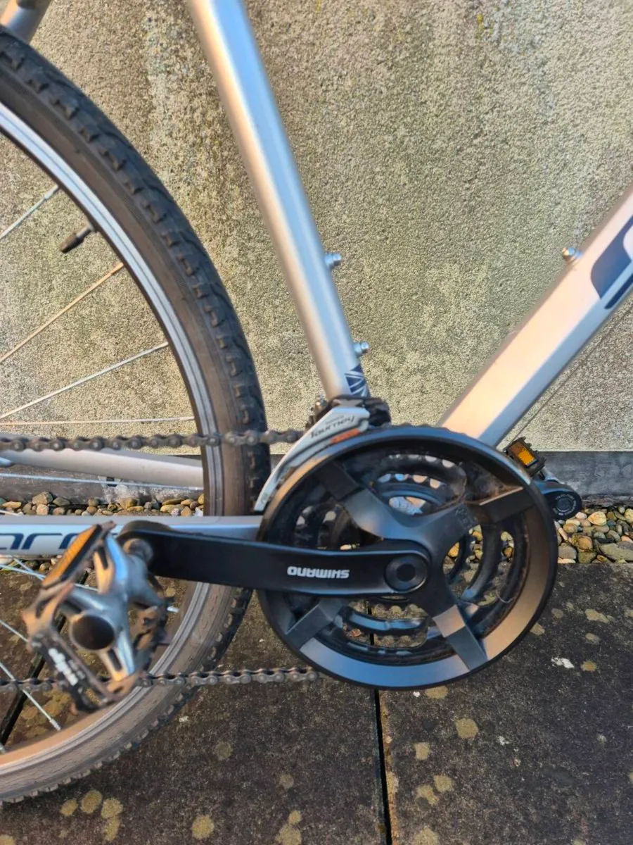 Hybrid Carrera Bikes x2 - Image 3