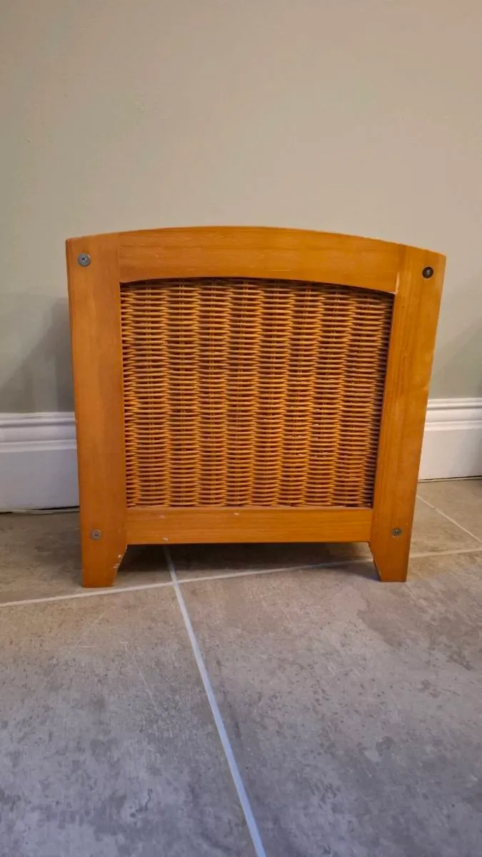 Wooden Magazine Rack - Image 1