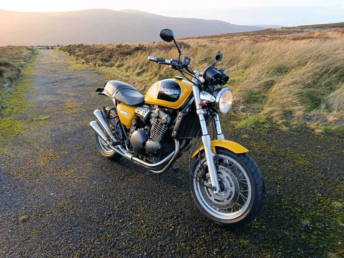 Triumph Thunderbird Sport 900 - Image 2