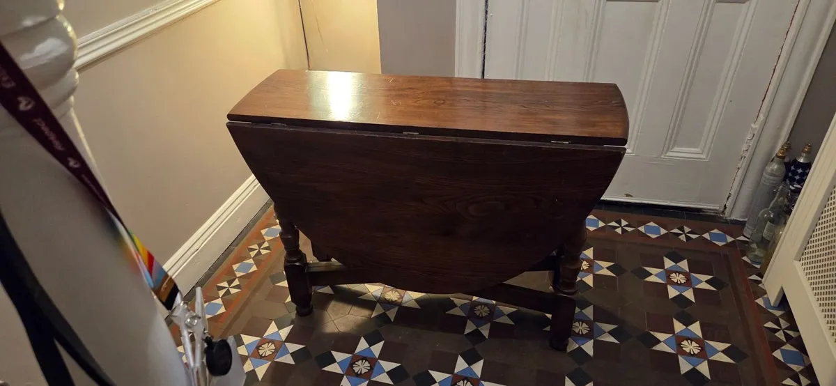 Vintage drop-leaf table - Image 1