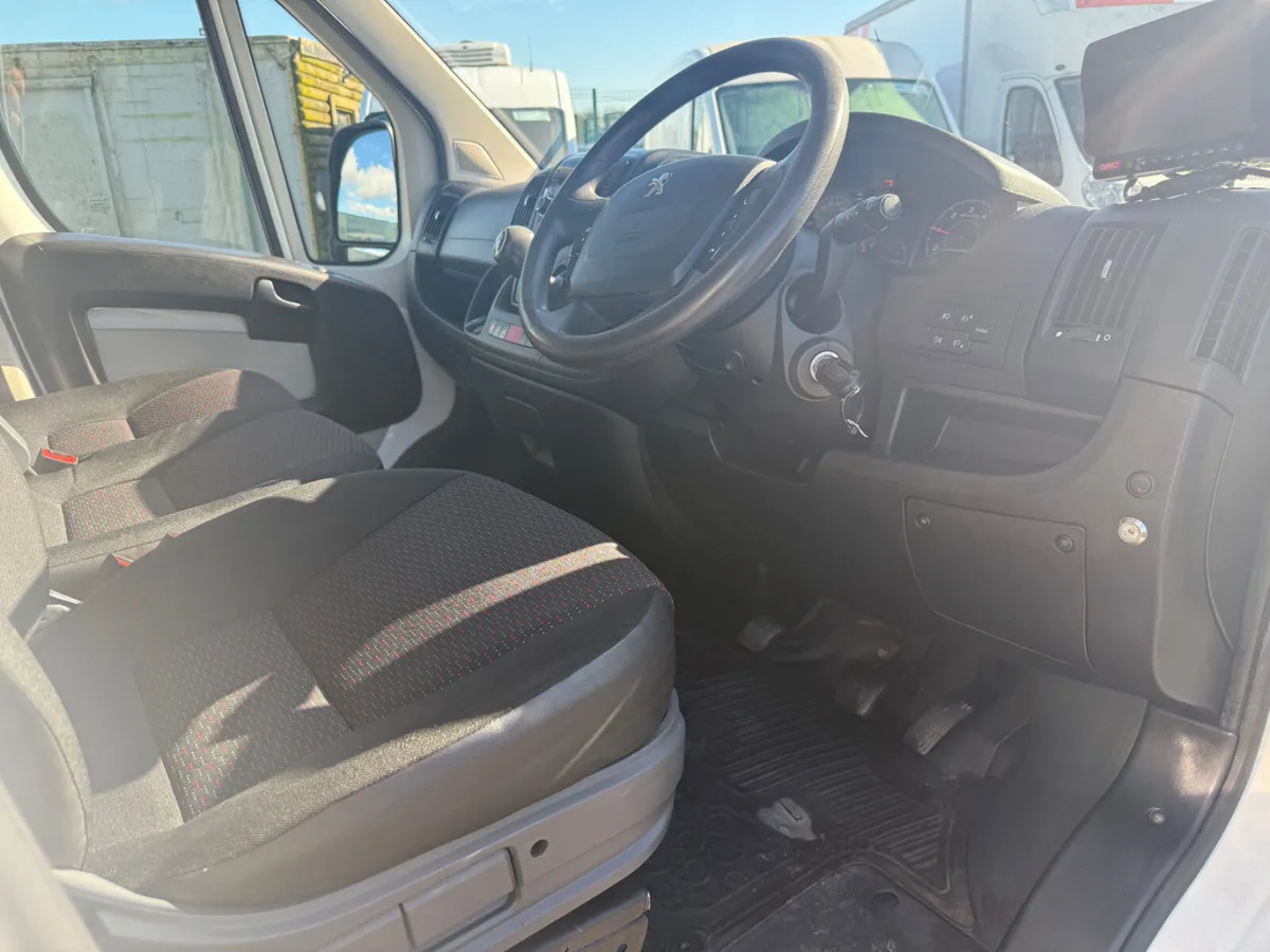 Peugeot Boxer 2018 LWB FWD Low Mileage - Image 3