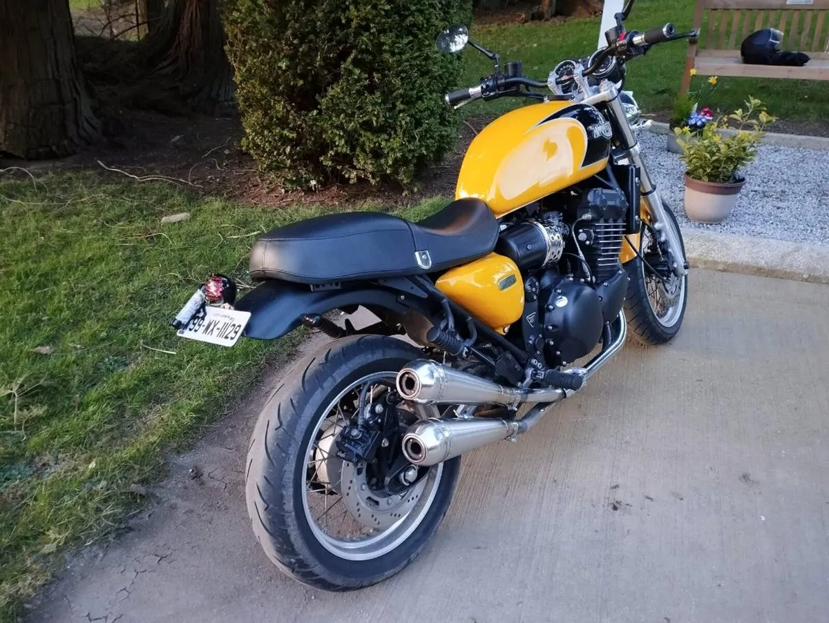 Triumph Thunderbird Sport 900 - Image 4