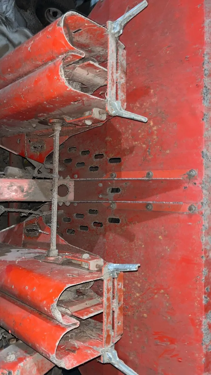 Automatic potato planter - Image 4