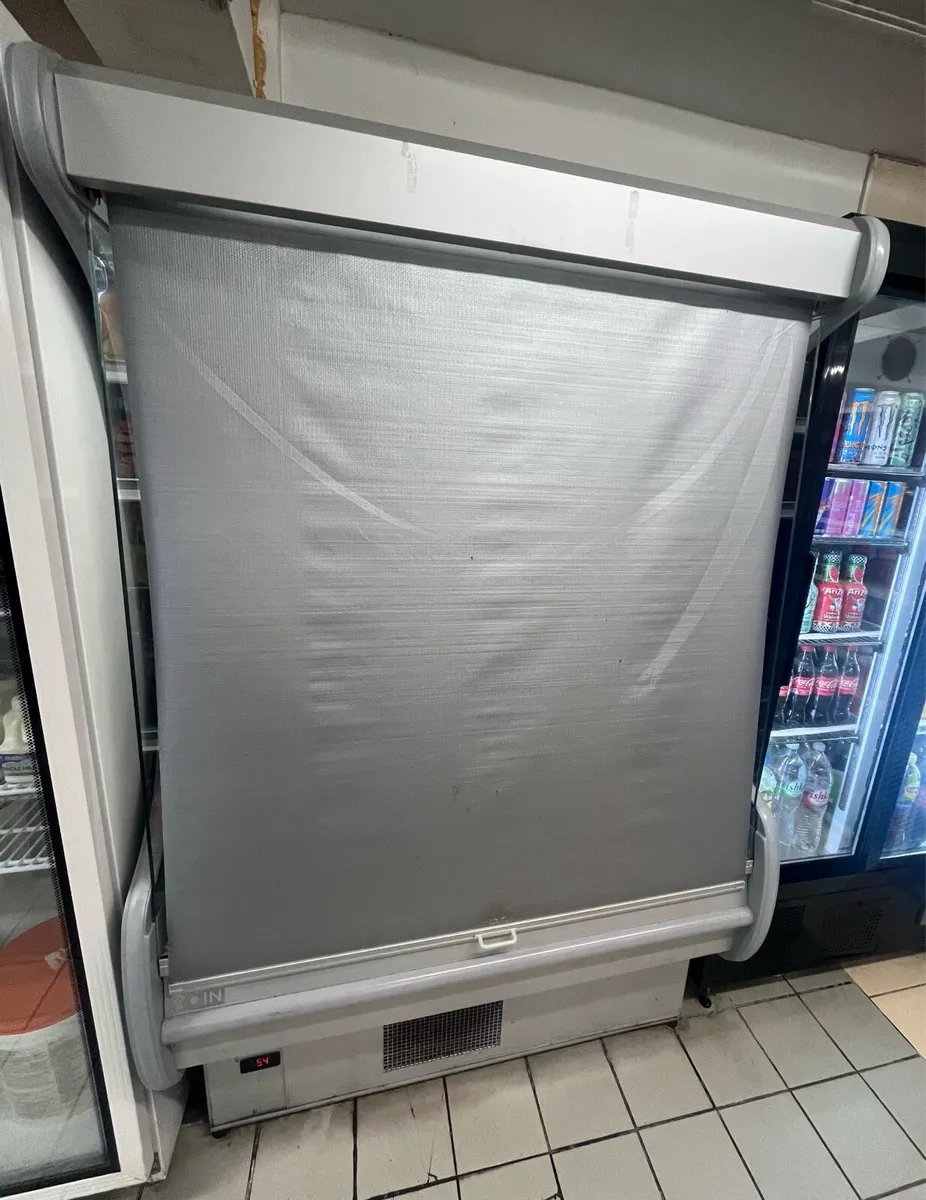 Commercial Zoin Multideck Drinks Fridge - Image 3