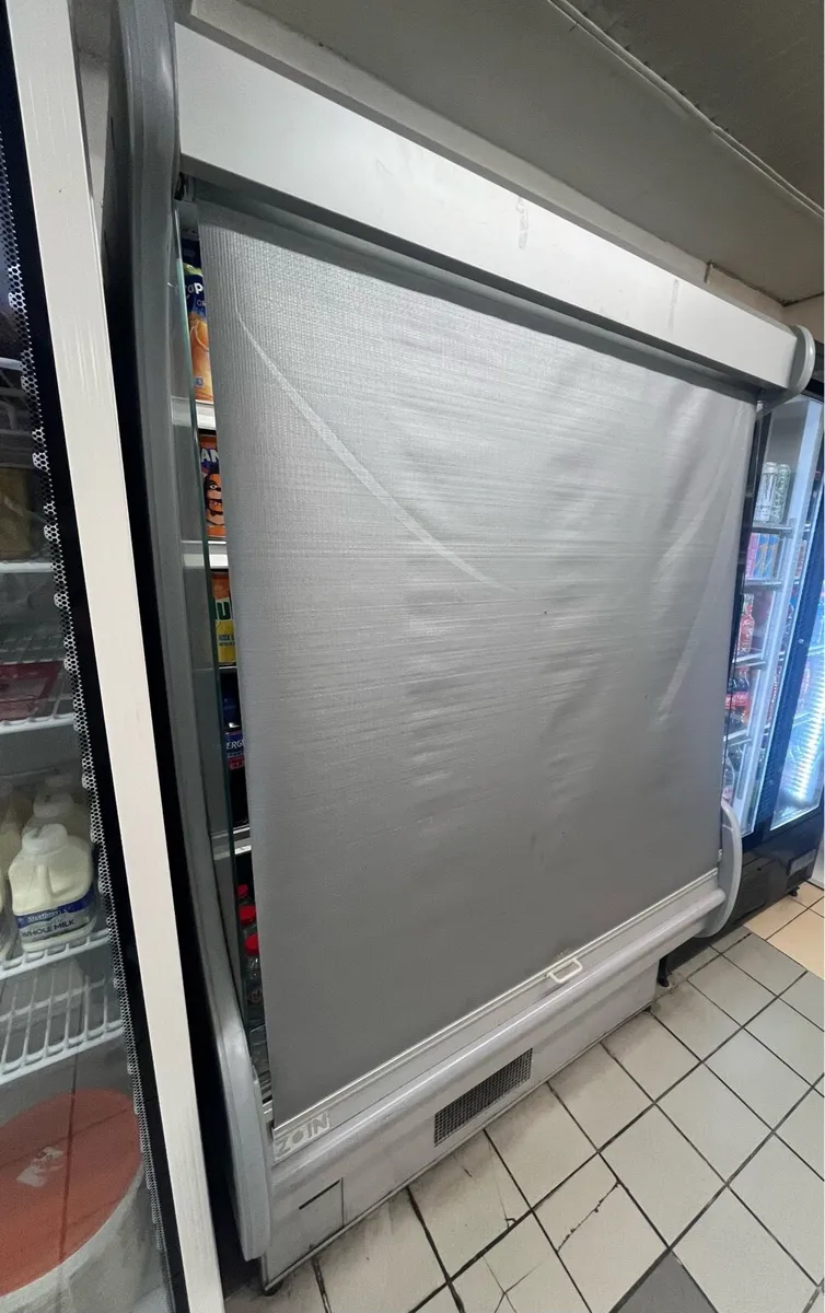 Commercial Zoin Multideck Drinks Fridge - Image 4