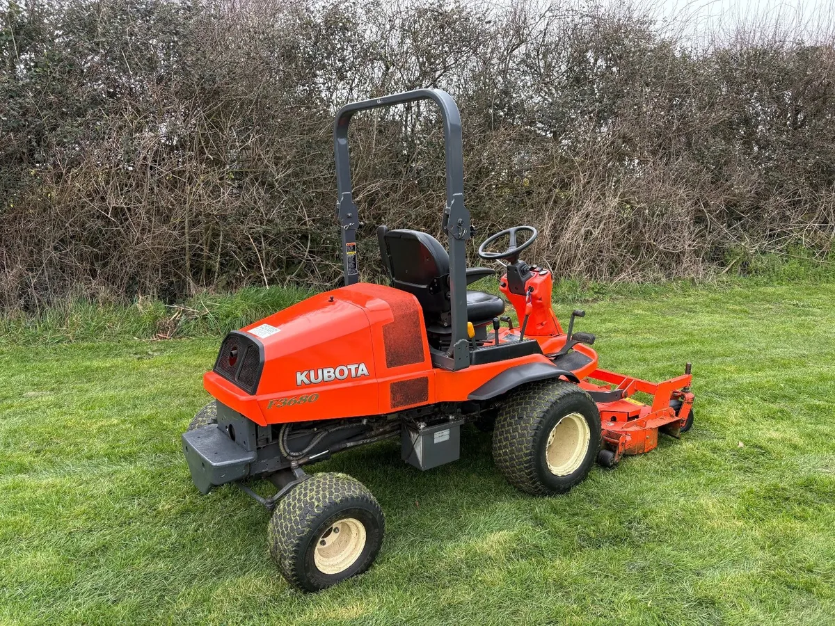Kubota F3680 Front Deck Ride On Mower 60" 4wd - Image 3