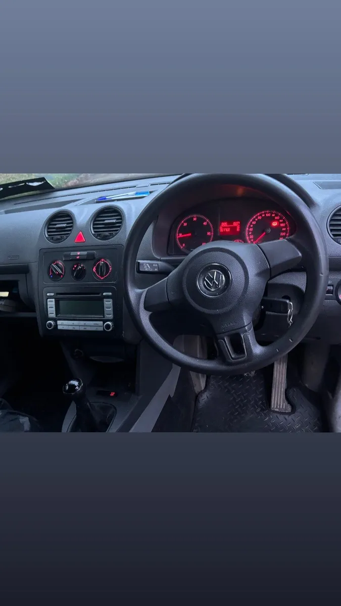 Volkswagen Caddy - Image 4