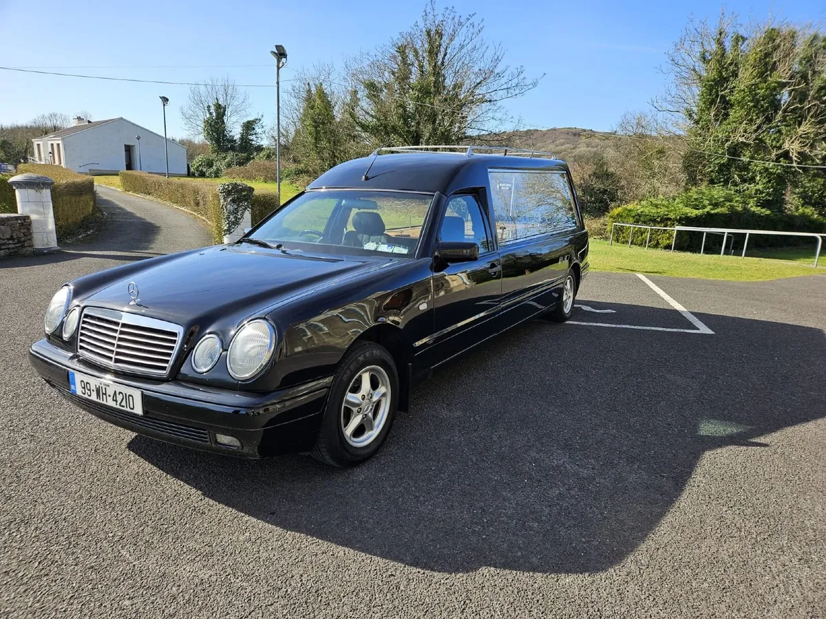 Mercedes-Benz E-Class 1999 - Image 4