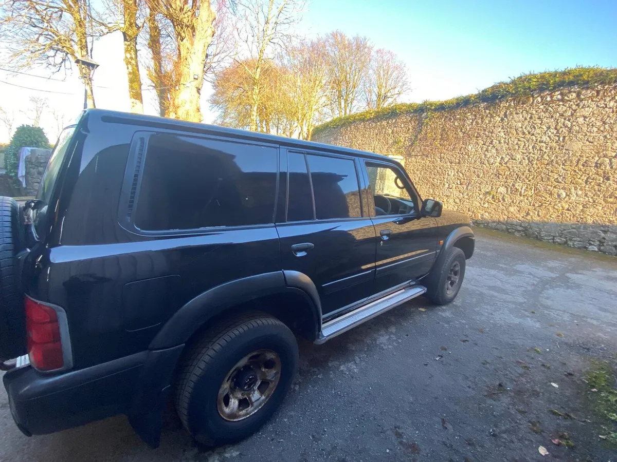 2001 Nissan Patrol 3.0 Manual - Image 4