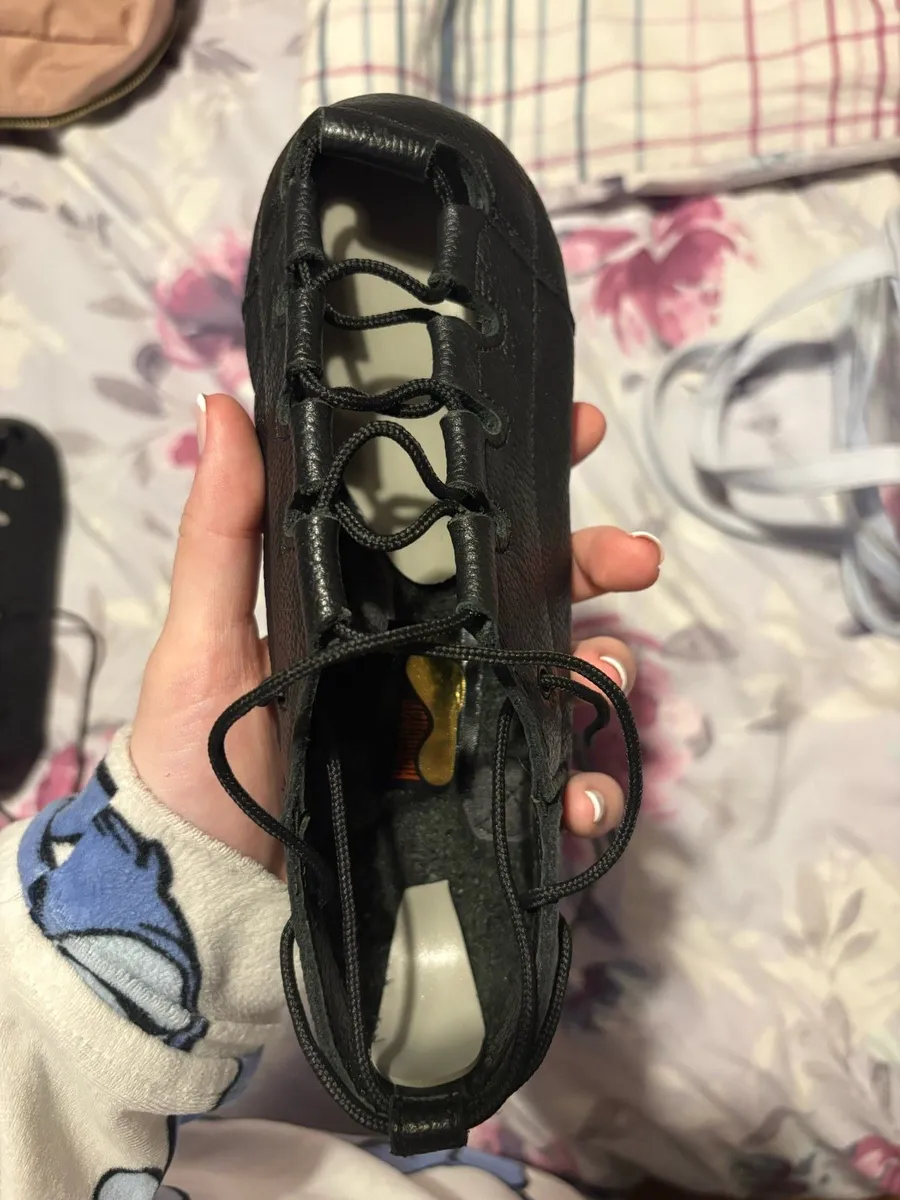 Hullachan Hugs - Image 4